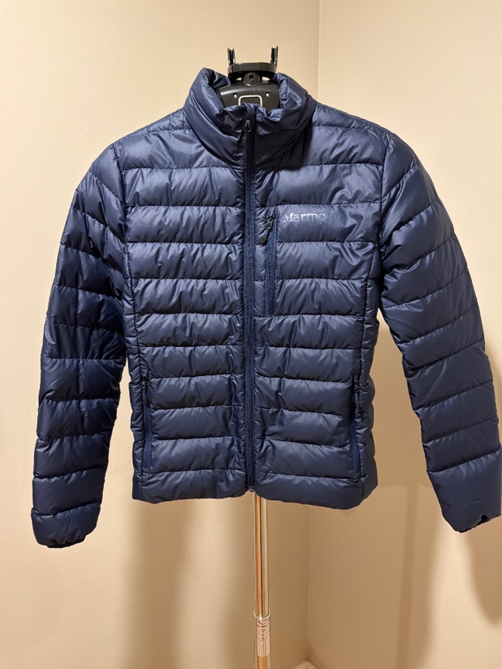 EUC Women's Marmot Highlander Down Jacket XS Arctic Navy